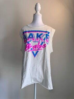 COUNTRY DEEP Rolled Sleeve Muscle Lake Babe Graphic Tank Size L NWT